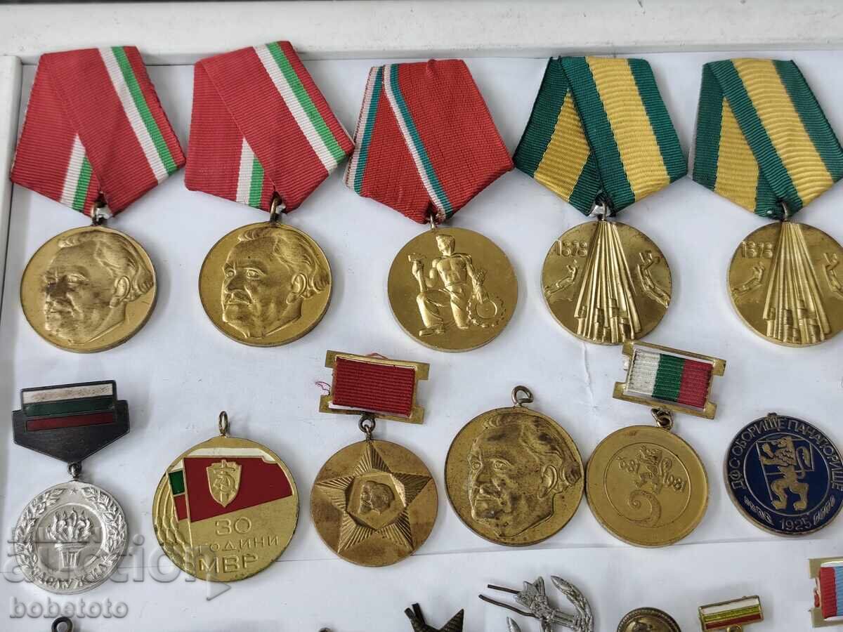 BZC Lot of Medals and Badges with price € 11.00 | 21.51 BGN
