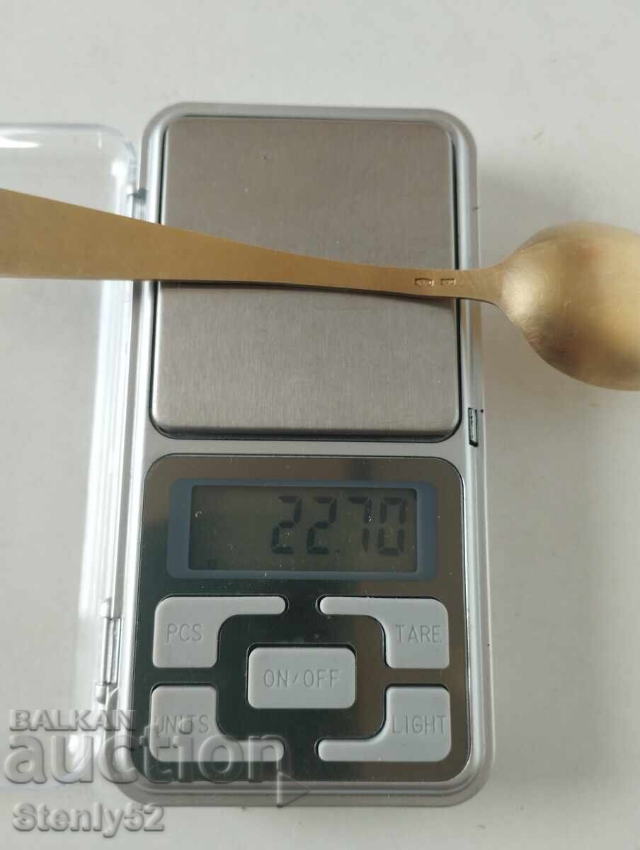 Παράδοση Ρωσικό ασημένιο κουταλάκι 916, επίχρυσο, με σμάλτο 22,70 γρ Παράδοση Ρωσικό ασημένιο κουταλάκι 916, επίχρυσο, με σμάλτο 22,70 γρ