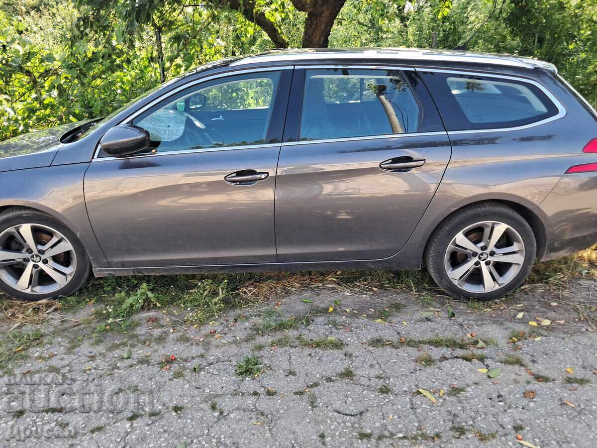Vând Peugeot 308 an 2019
