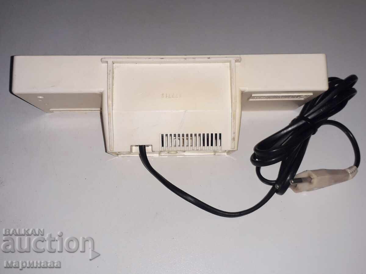 Livrarea CEAS DEȘTEPTĂTOR CU TUBURI „ELEKTRONIKA 7”. URSS Livrarea CEAS DEȘTEPTĂTOR CU TUBURI „ELEKTRONIKA 7”. URSS