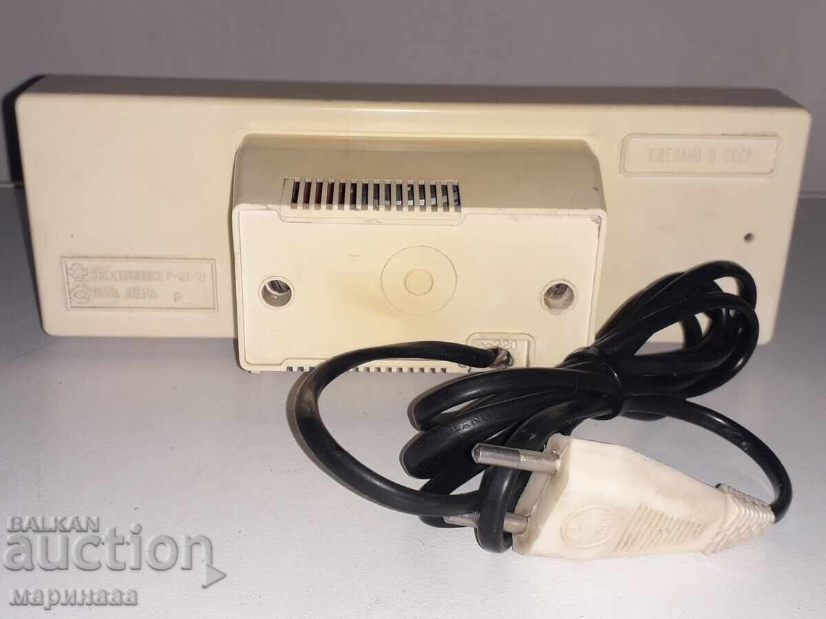 CEAS DEȘTEPTĂTOR CU TUBURI „ELEKTRONIKA 7”. URSS - 5 CEAS DEȘTEPTĂTOR CU TUBURI „ELEKTRONIKA 7”. URSS - 5