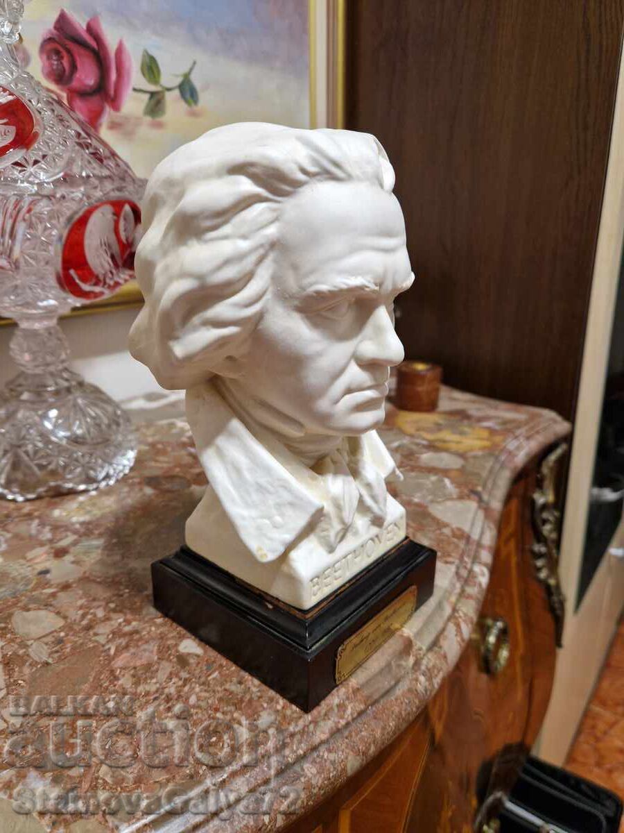 Livrarea Unic bust antic din porțelan german Beethoven - Goebel Livrarea Unic bust antic din porțelan german Beethoven - Goebel