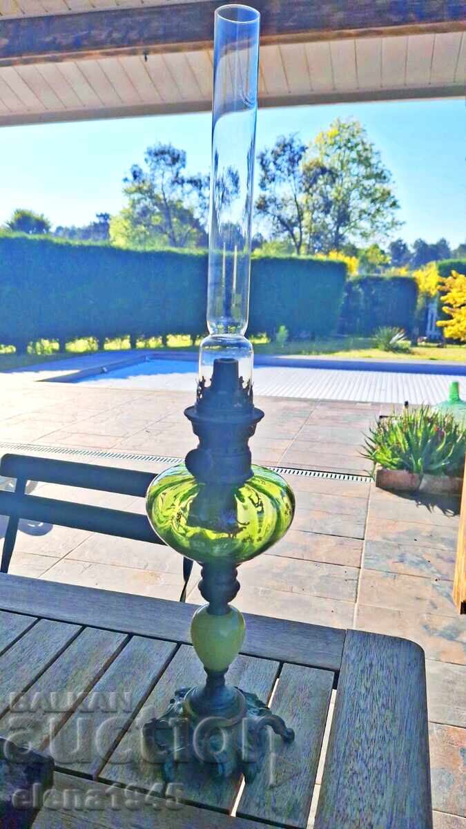 Delivery of Antique kerosene lamp Delivery of Antique kerosene lamp