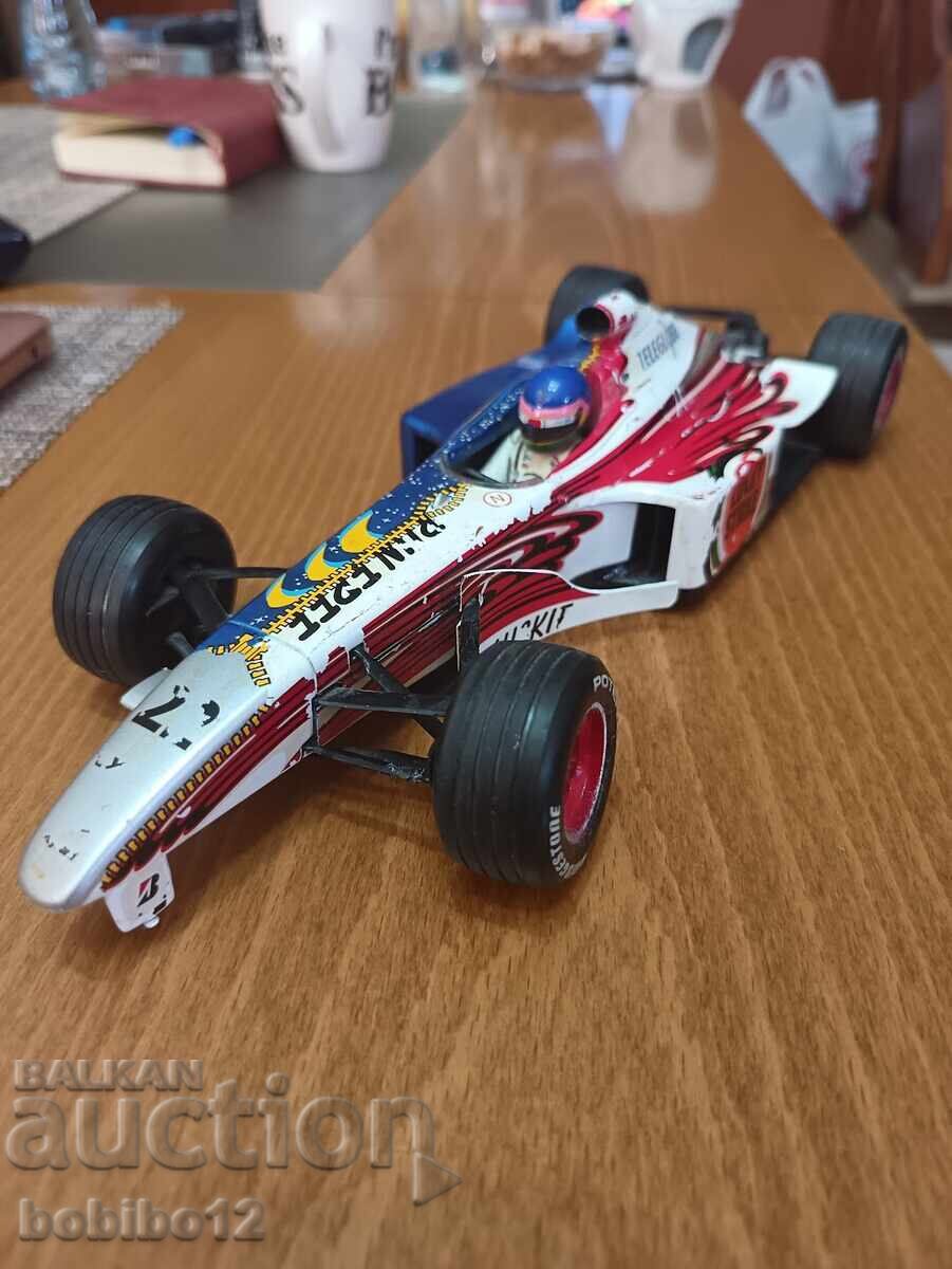 Mașină Formula 1 SUPERTEC #23 R.Zonta 1999 MINICHAMPS 1/18 cu preț € 20.00 | 39.12 BGN Mașină Formula 1 SUPERTEC #23 R.Zonta 1999 MINICHAMPS 1/18 cu preț € 20.00 | 39.12 BGN