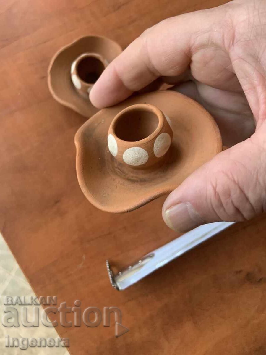 SFEȘNIC DIN CERAMICĂ - 2 BUC. REDUCERE cu preț € 2.90 | 5.67 BGN SFEȘNIC DIN CERAMICĂ - 2 BUC. REDUCERE cu preț € 2.90 | 5.67 BGN