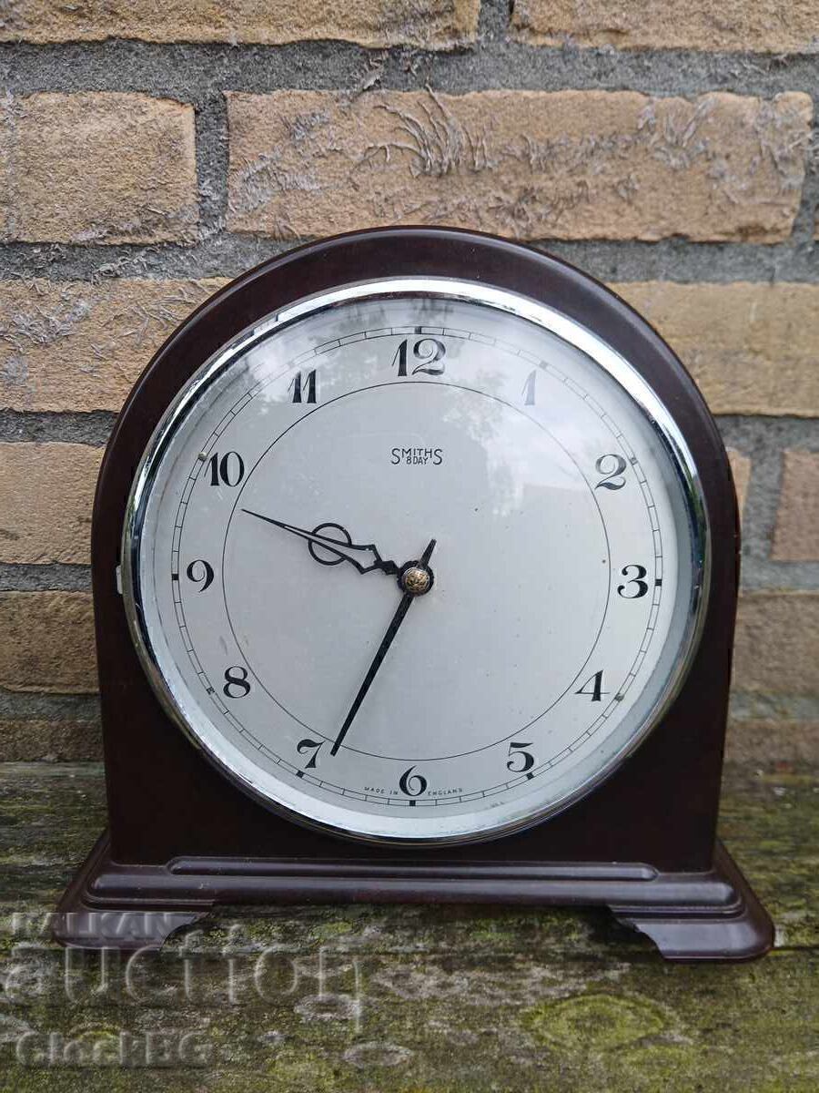 Ceas de șemineu vintage englezesc Smiths cu mecanism de 8 zile Ceas de șemineu vintage englezesc Smiths cu mecanism de 8 zile
