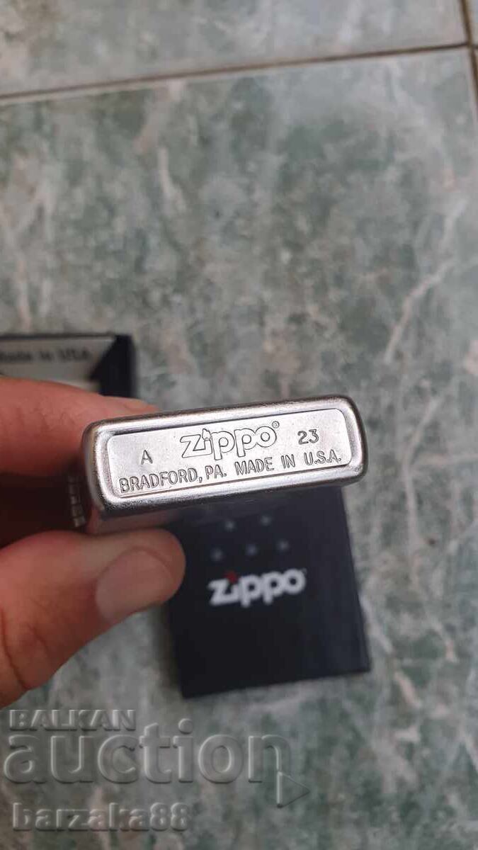Licitație Brichetă Zippo Clasică