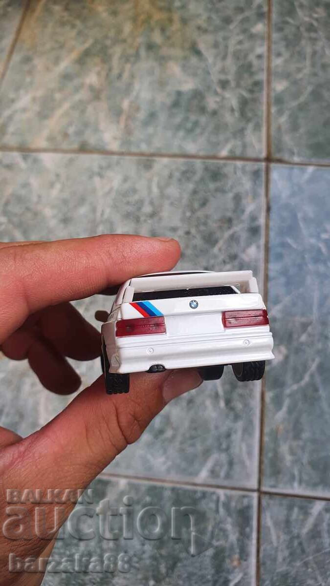 Licitație Model metalic de colecție BMW 1:43