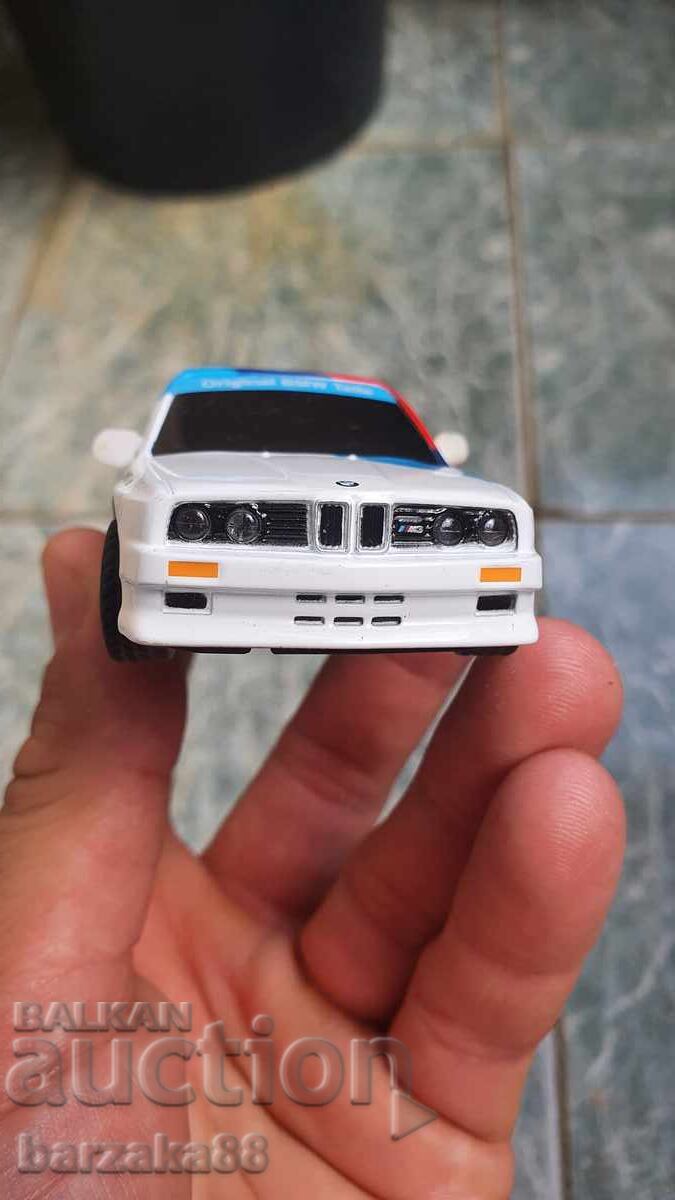 Livrarea Model metalic de colecție BMW 1:43