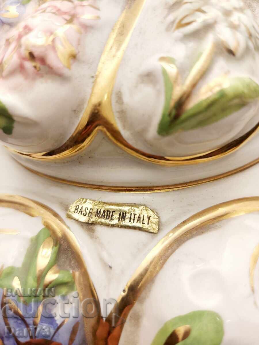 Auction  Victorian style Capodimonte night lamp