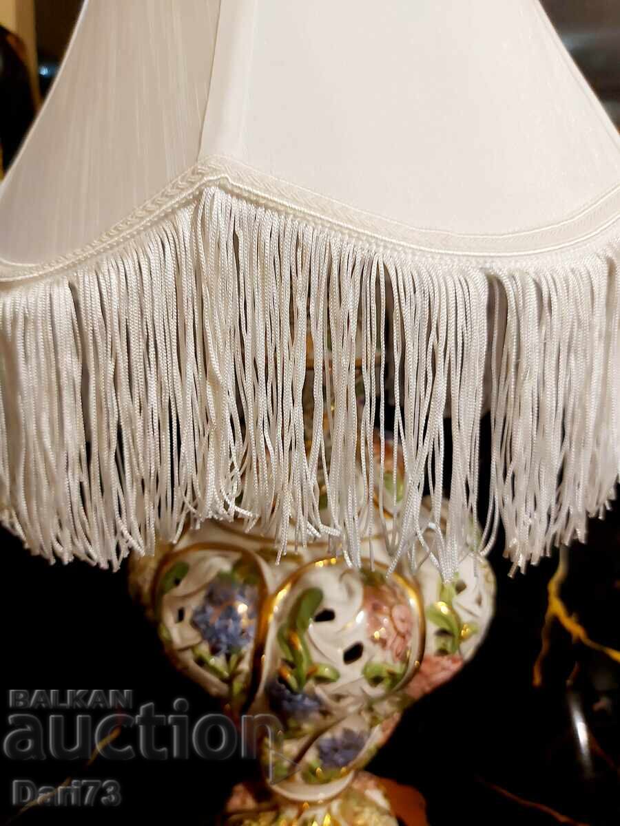 Victorian style Capodimonte night lamp - 5