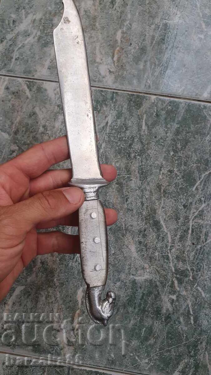 Livrarea Cuțit vechi cu cap de cal Livrarea Cuțit vechi cu cap de cal