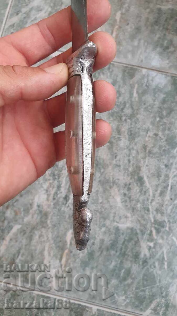Cuțit vechi cu cap de cal - 5 Cuțit vechi cu cap de cal - 5