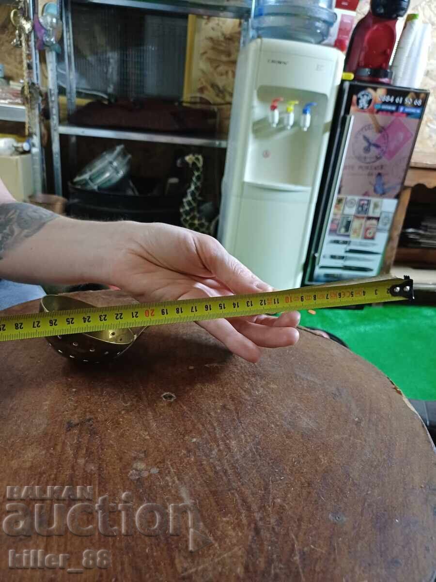 Licitație Polonic cu sită din bronz vintage