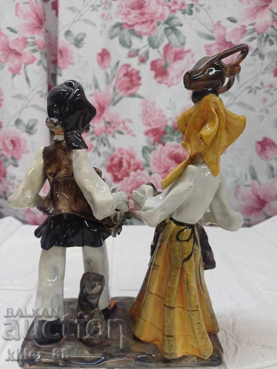 Statuetă veche din ceramică italiană STELIO MOLA cu preț € 45.00 | 88.01 BGN Statuetă veche din ceramică italiană STELIO MOLA cu preț € 45.00 | 88.01 BGN