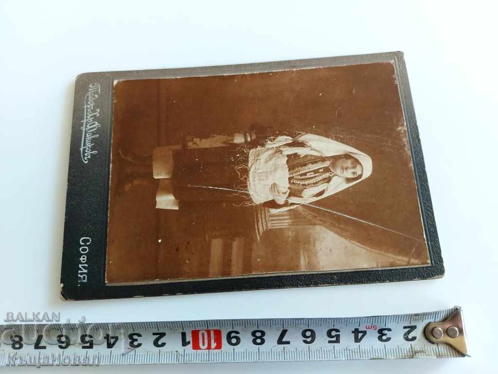 Livrarea PORT NASUL SOFIA POZĂ FOTOGRAFIE CARTON TODOR FAKIROV