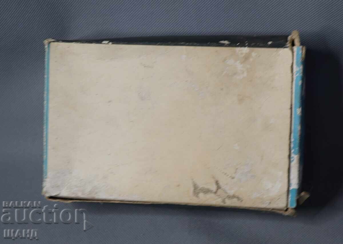 Cutie veche din tablă pentru jucărie metalică maghiară model motocicletă LEMEZ cu preț € 12.45 | 24.35 BGN