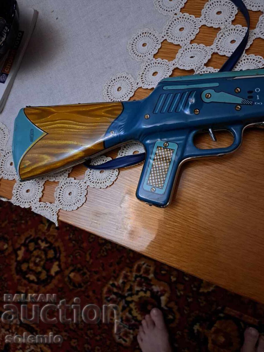 Tin toy machine gun with price € 7.00 | 13.69 BGN Tin toy machine gun with price € 7.00 | 13.69 BGN