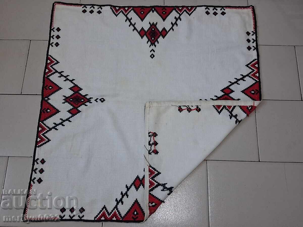 Cec brodat vechi, fata de masa, milo, broderie bulgara cu preț € 29.83 | 58.34 BGN
