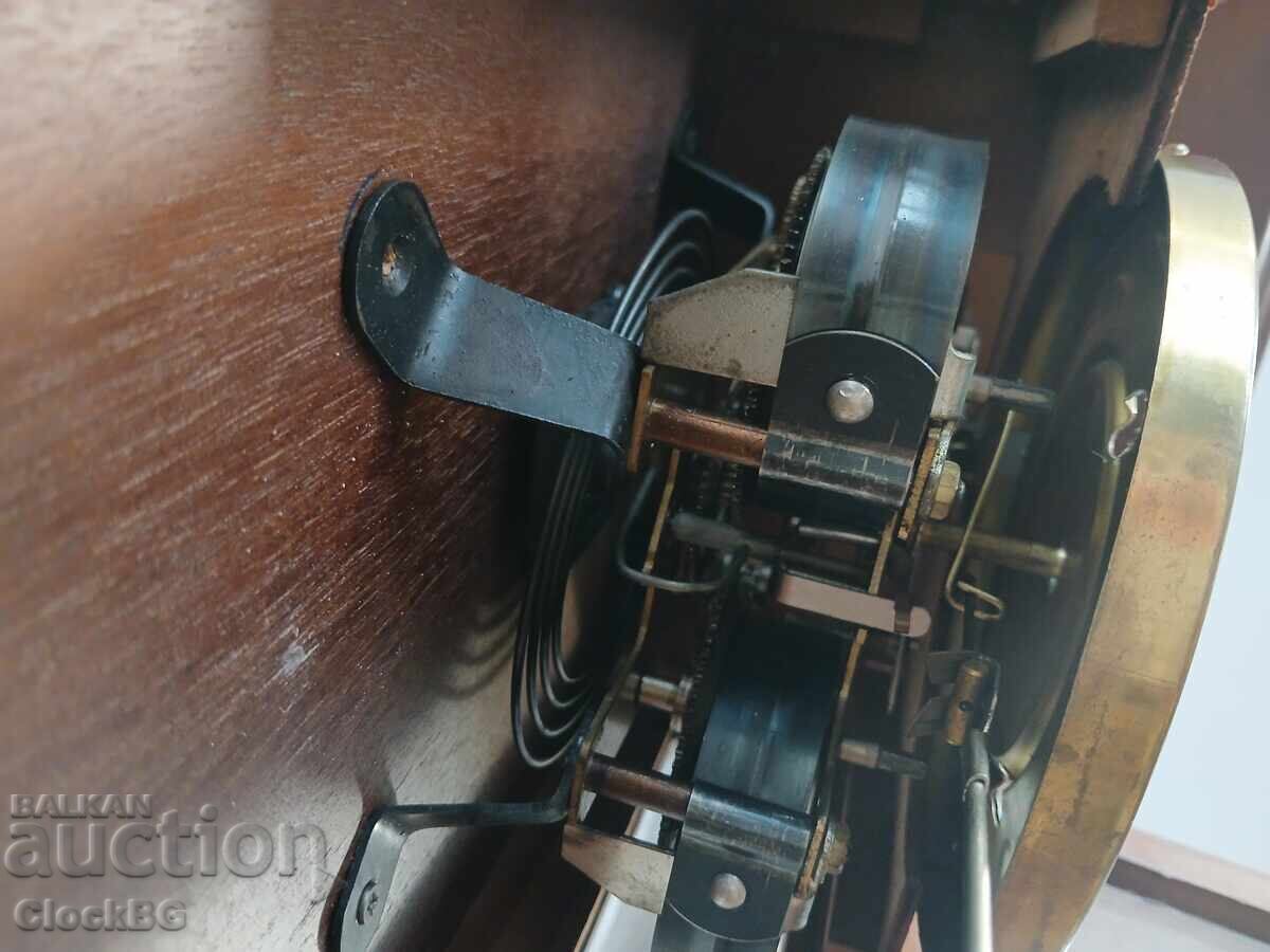 Ceas de perete german antic cu preț € 39.00 | 76.28 BGN
