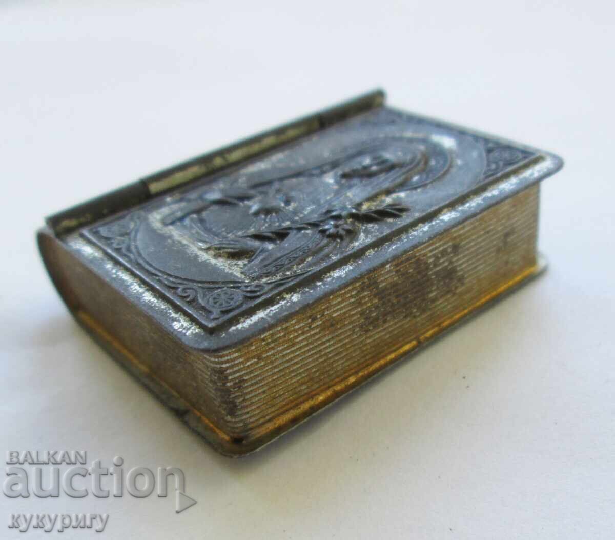 Cutiuță religioasă veche din metal cu Maica Domnului - 5