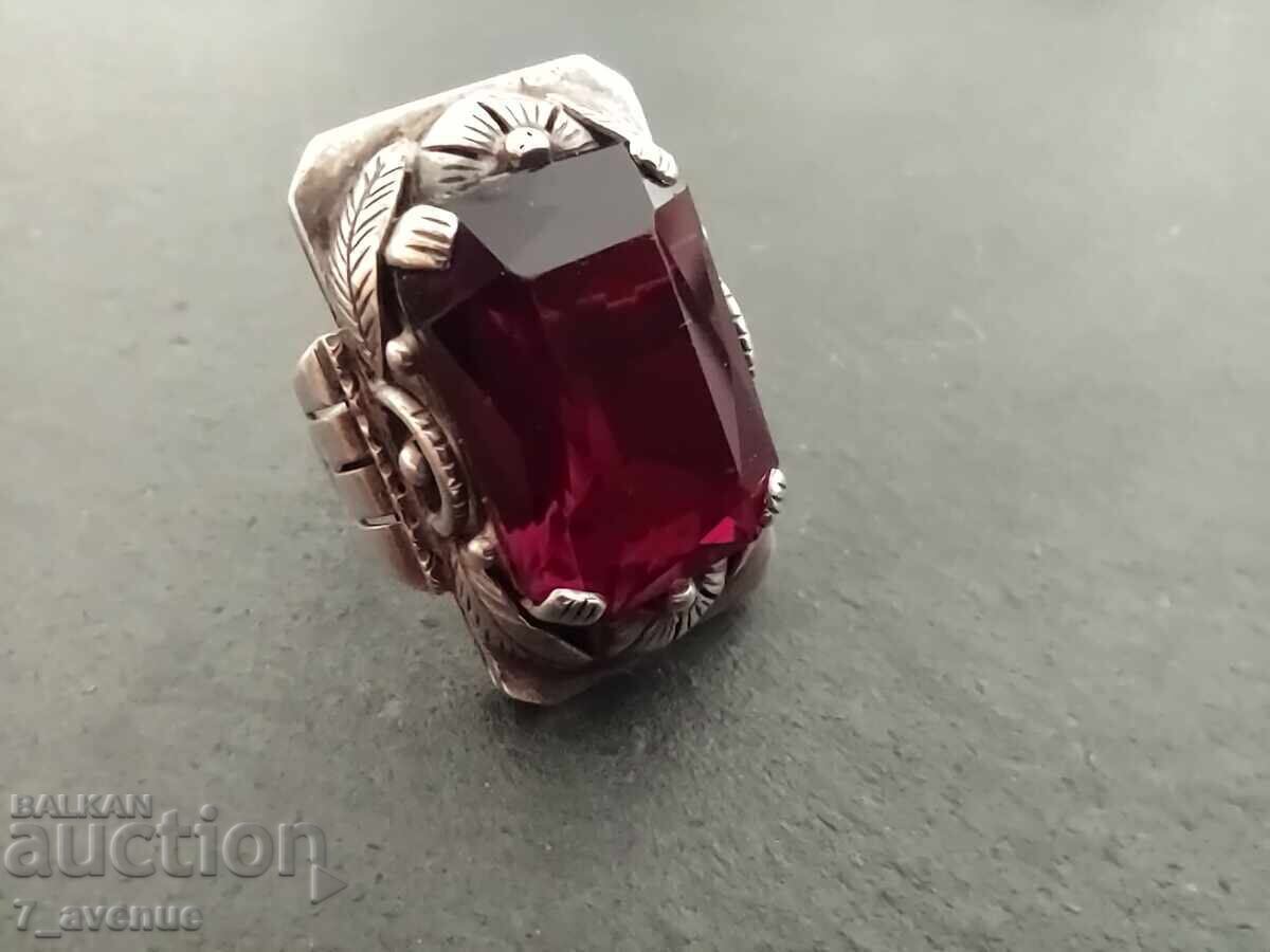 Inel argint 925 cu piatră mare, design, mărimea 20-21 Inel argint 925 cu piatră mare, design, mărimea 20-21