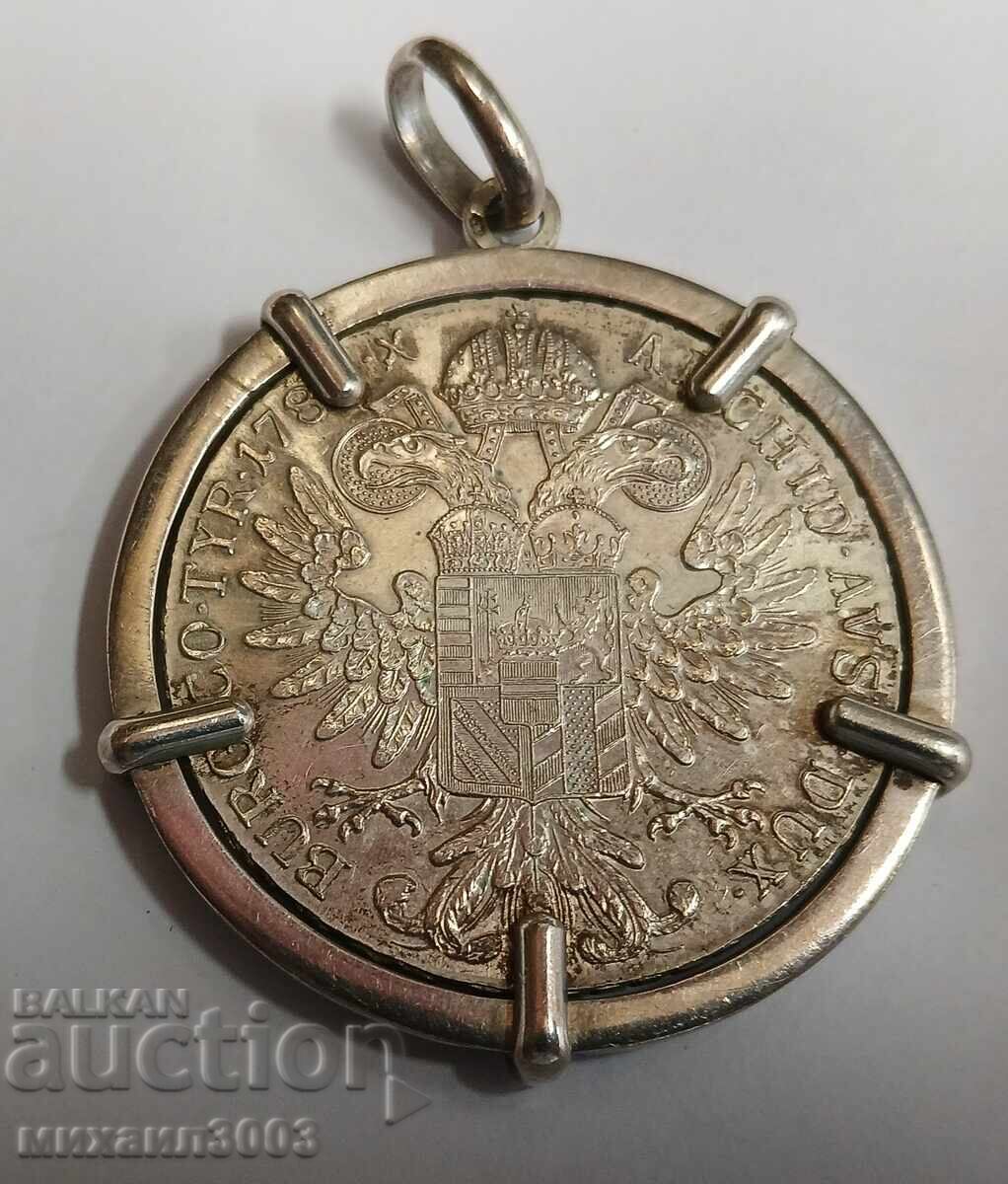 Austria 1780 - 1 taler - Maria Terezia în montură, medalion cu preț € 120.00 | 234.70 BGN