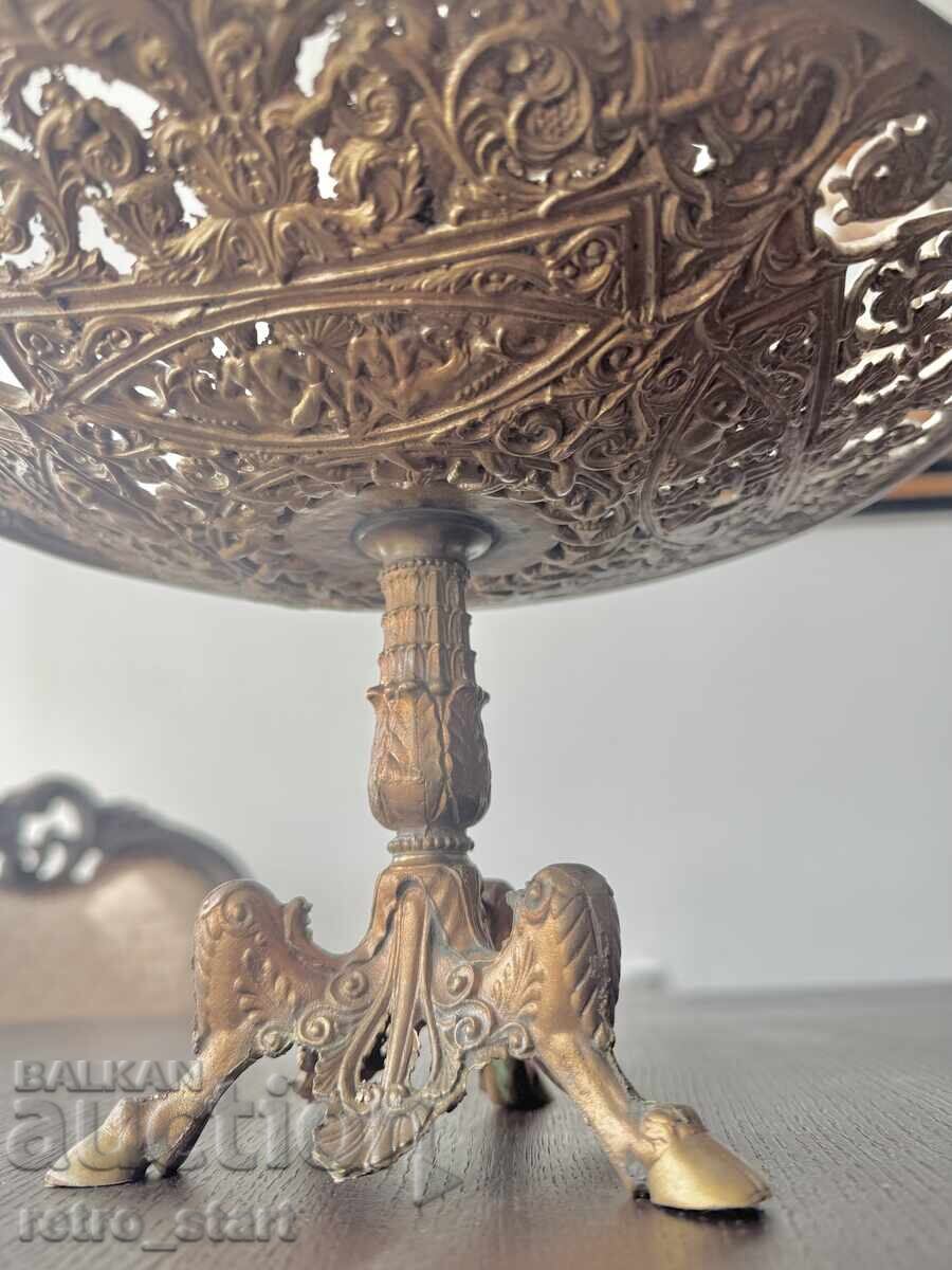 Antique French fruit bowl, bronze with price € 200.00 | 391.17 BGN