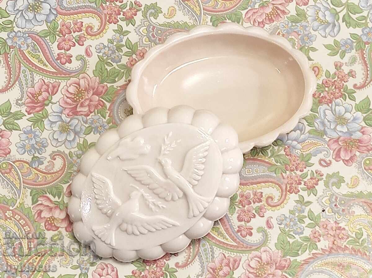 Livrarea Cutie pentru bijuterii din sticlă presată, art deco Livrarea Cutie pentru bijuterii din sticlă presată, art deco