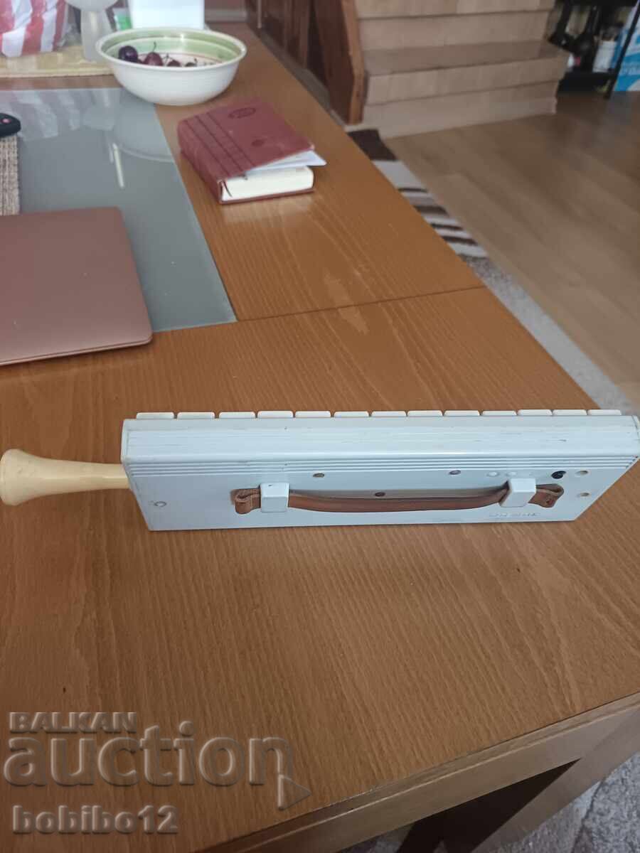 Παράδοση Μουσικό παιχνίδι Simona-GDR Παράδοση Μουσικό παιχνίδι Simona-GDR