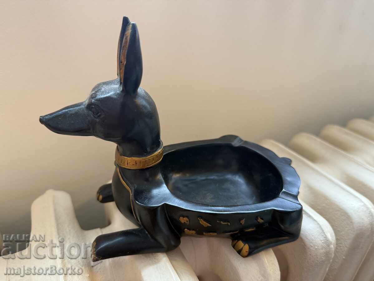 Veche scrumieră ceramică Anubis din Egipt