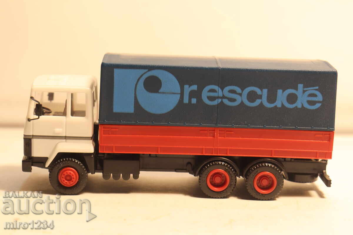 H0 1/87 HERPA FORD CAMION MODEL AUTO