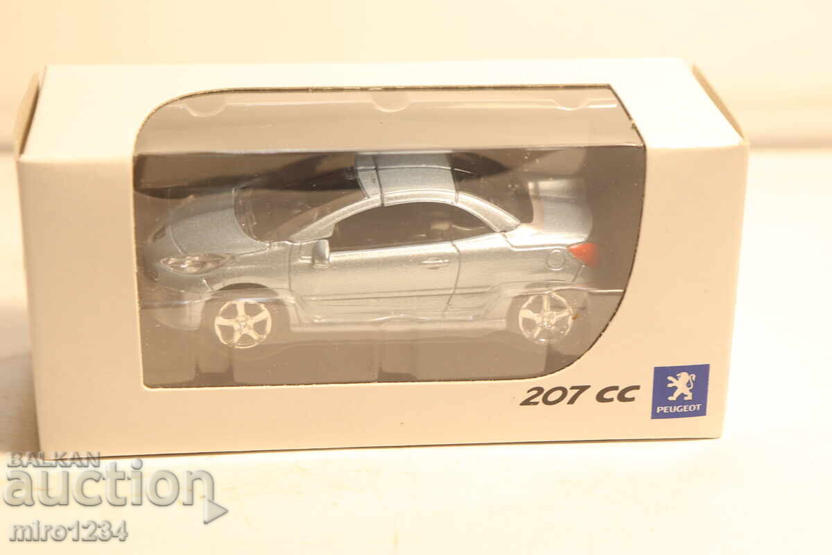 MAȘINUȚĂ JUCĂRIE MODEL NOREV PEUGEOT 207 CC 1/64