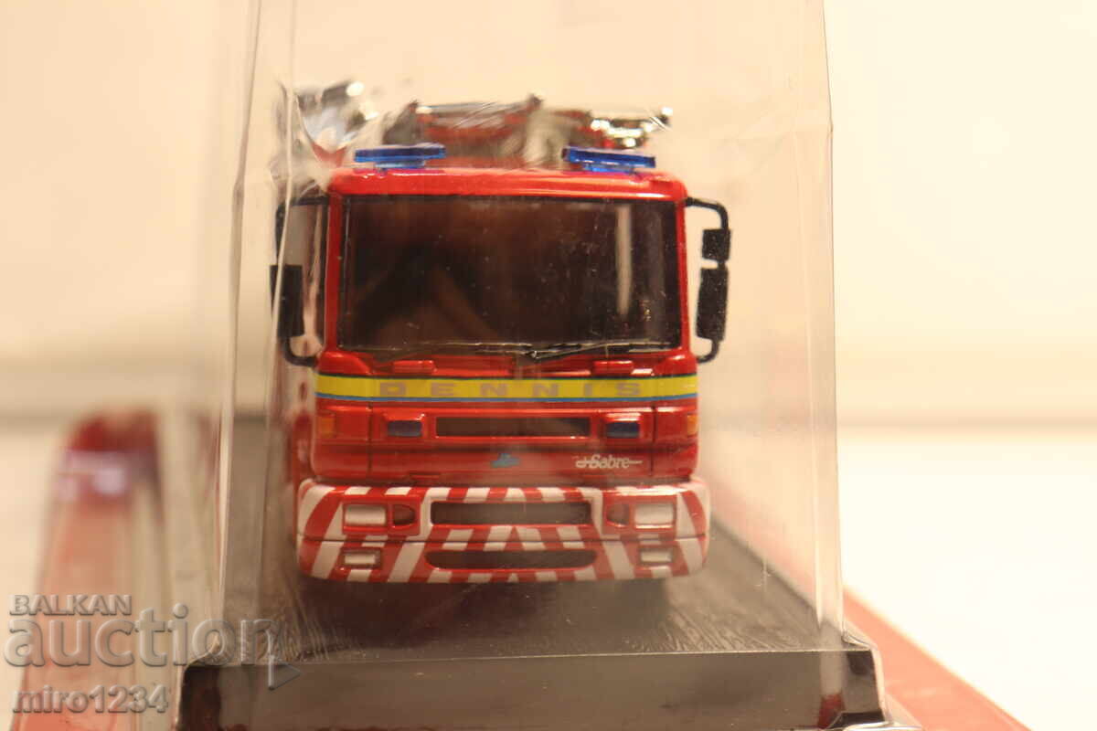 Livrarea MODEL MAȘINUȚĂ CAMION DE POMPIERI 1/57