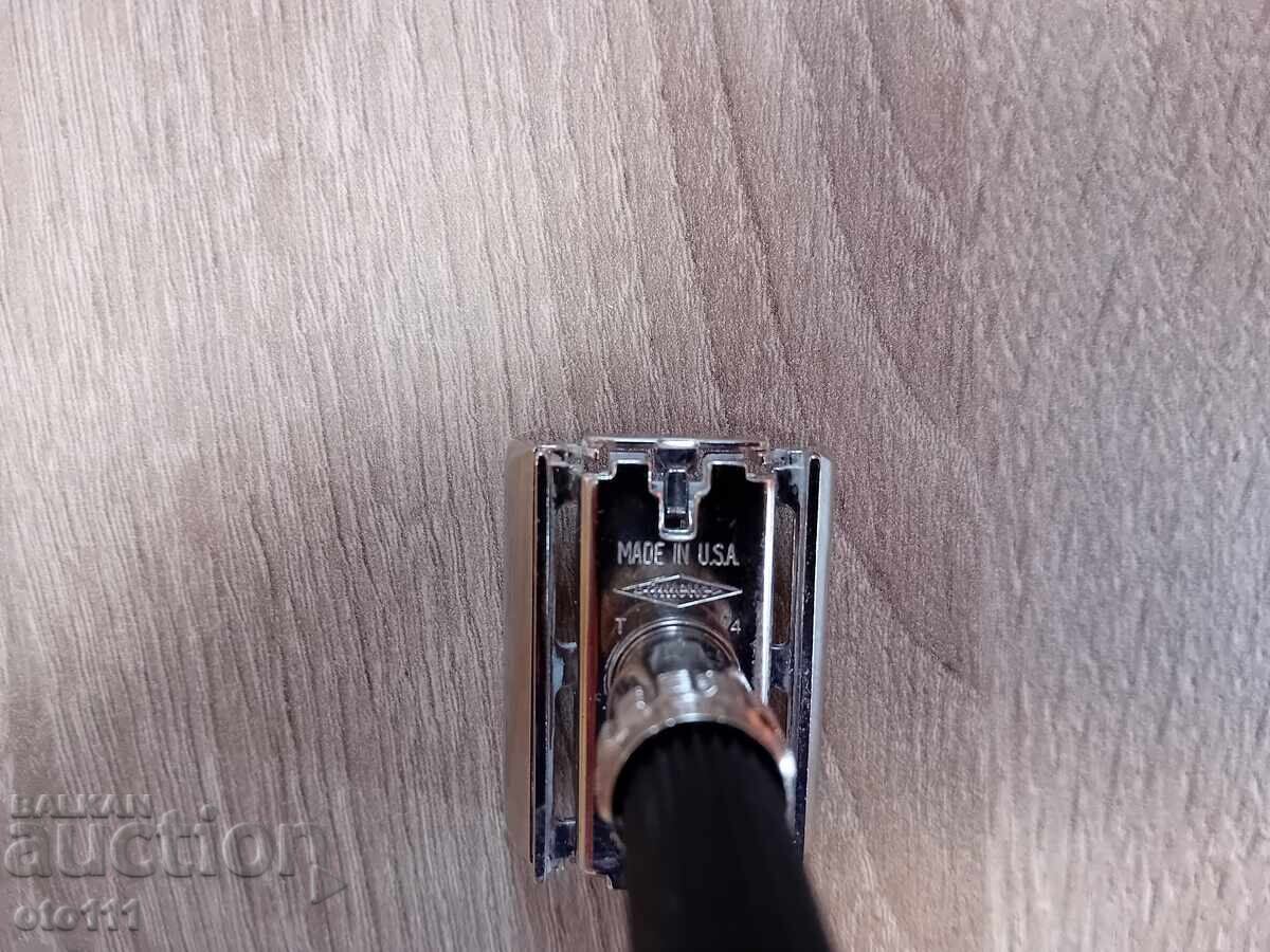 APARAT DE RAS VECHI, APARAT DE RAS - GILLETTE - 1,9 - 5