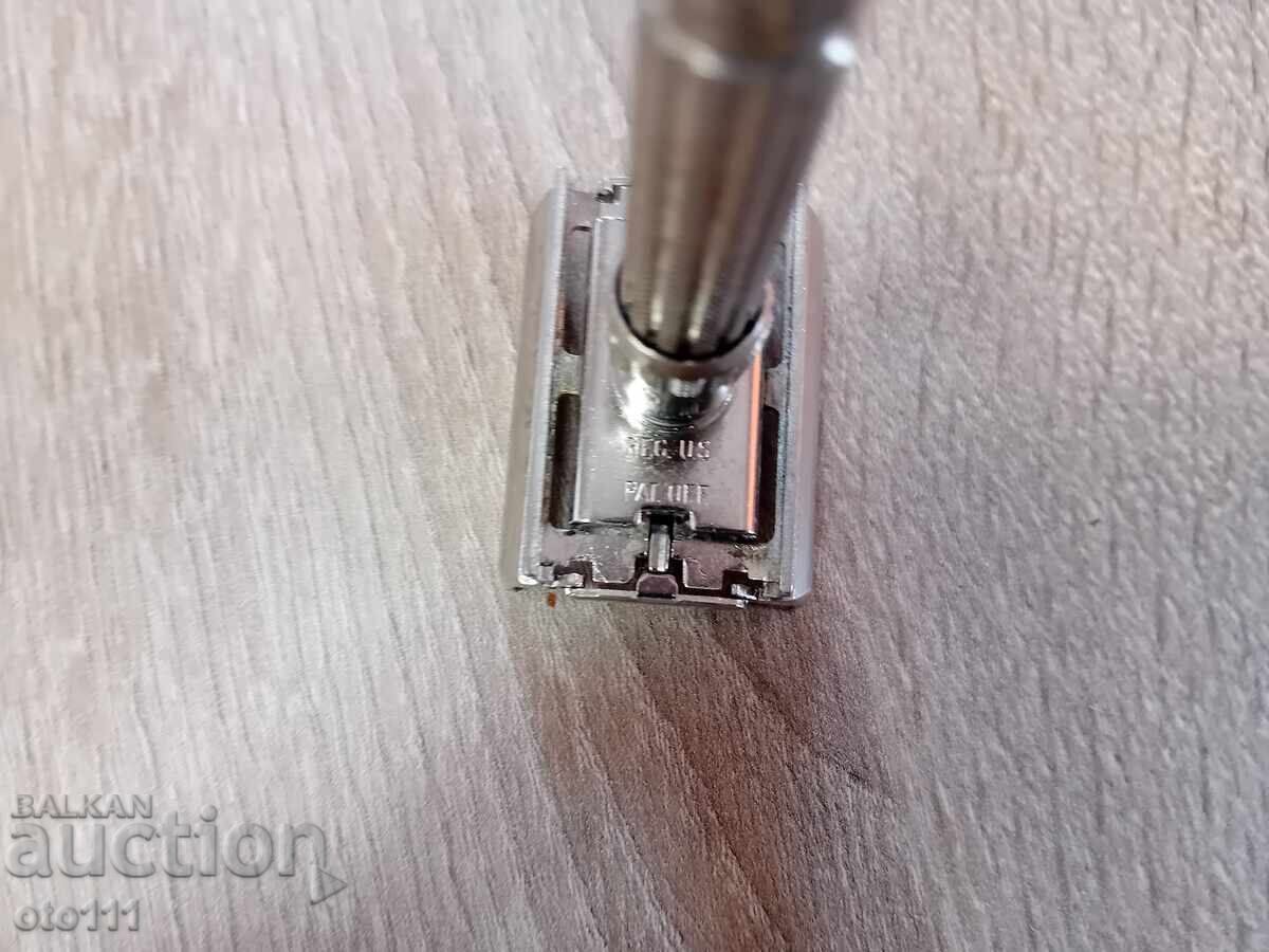 APARAT DE RAS VECHI, APARAT DE RAS - GILLETTE - 1,9 - 5 APARAT DE RAS VECHI, APARAT DE RAS - GILLETTE - 1,9 - 5
