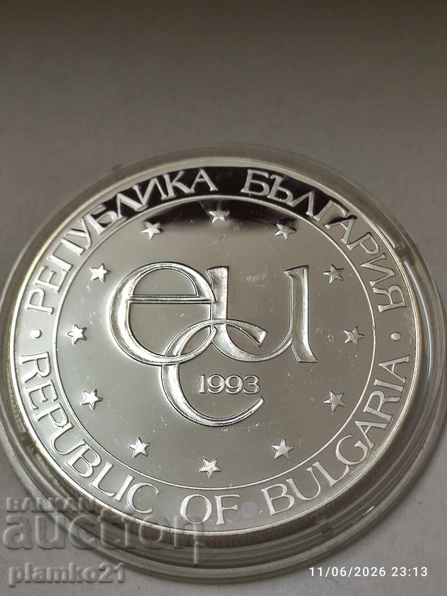Livrarea 500 leva, 1998 Teodor Stratilat