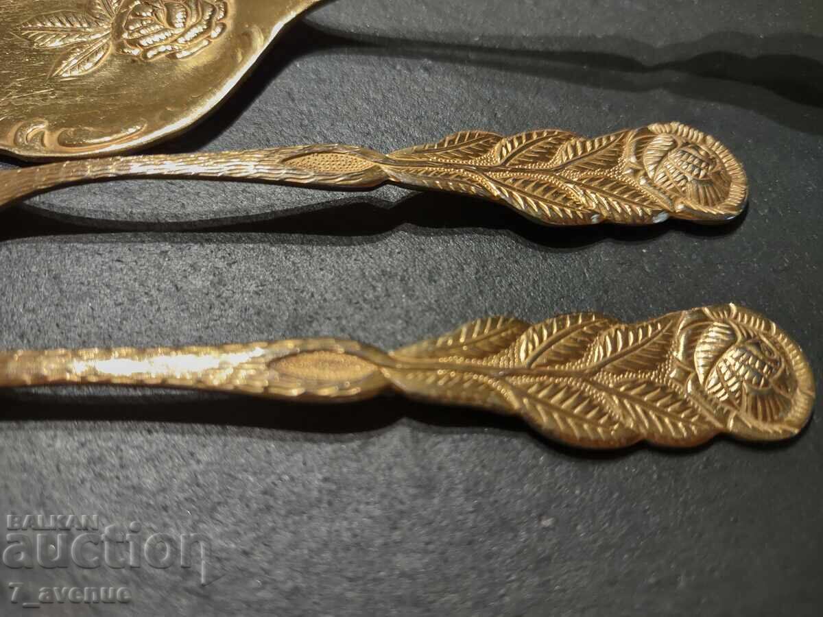 Set tacâmuri 3 piese, spatulă pentru tort prăjituri petrecere, placat cu aur cu preț € 39.00 | 76.28 BGN