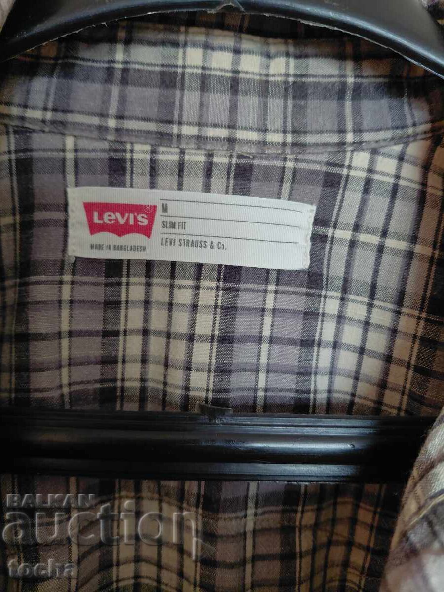Cămașă bărbătească, second-hand, Levi's superbă cu preț € 1.00 | 1.96 BGN