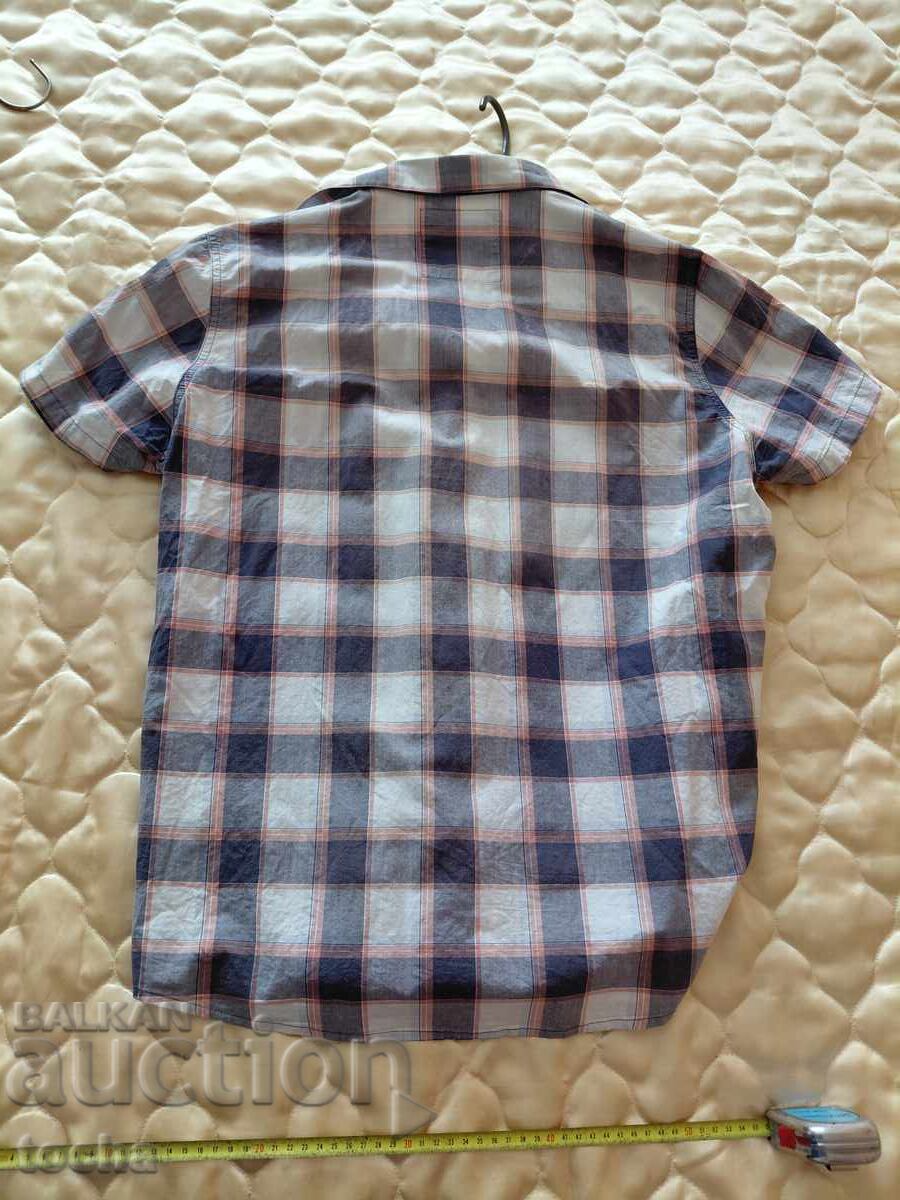 Auction  Men's shirt, size 9