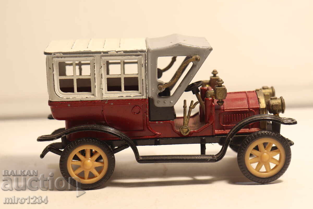 Livrarea MODEL AUTO FORD 1/43 ZISS JUCĂRIE MODEL RETRO Livrarea MODEL AUTO FORD 1/43 ZISS JUCĂRIE MODEL RETRO