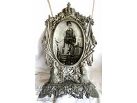Ramă regală cu fotografie a lui Vasil Levski-Top