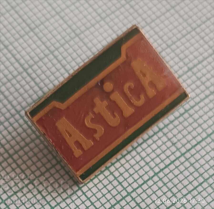 Insignă - Bere Astika cu preț € 2.50 | 4.89 BGN Insignă - Bere Astika cu preț € 2.50 | 4.89 BGN