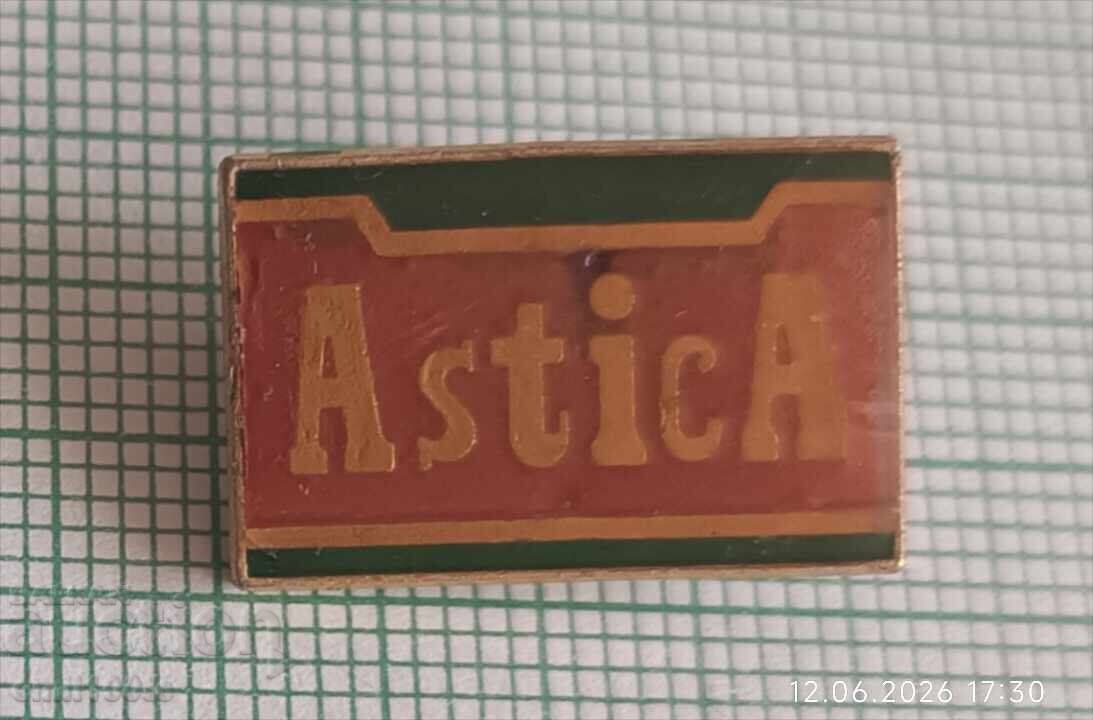 Insignă - Bere Astika Insignă - Bere Astika