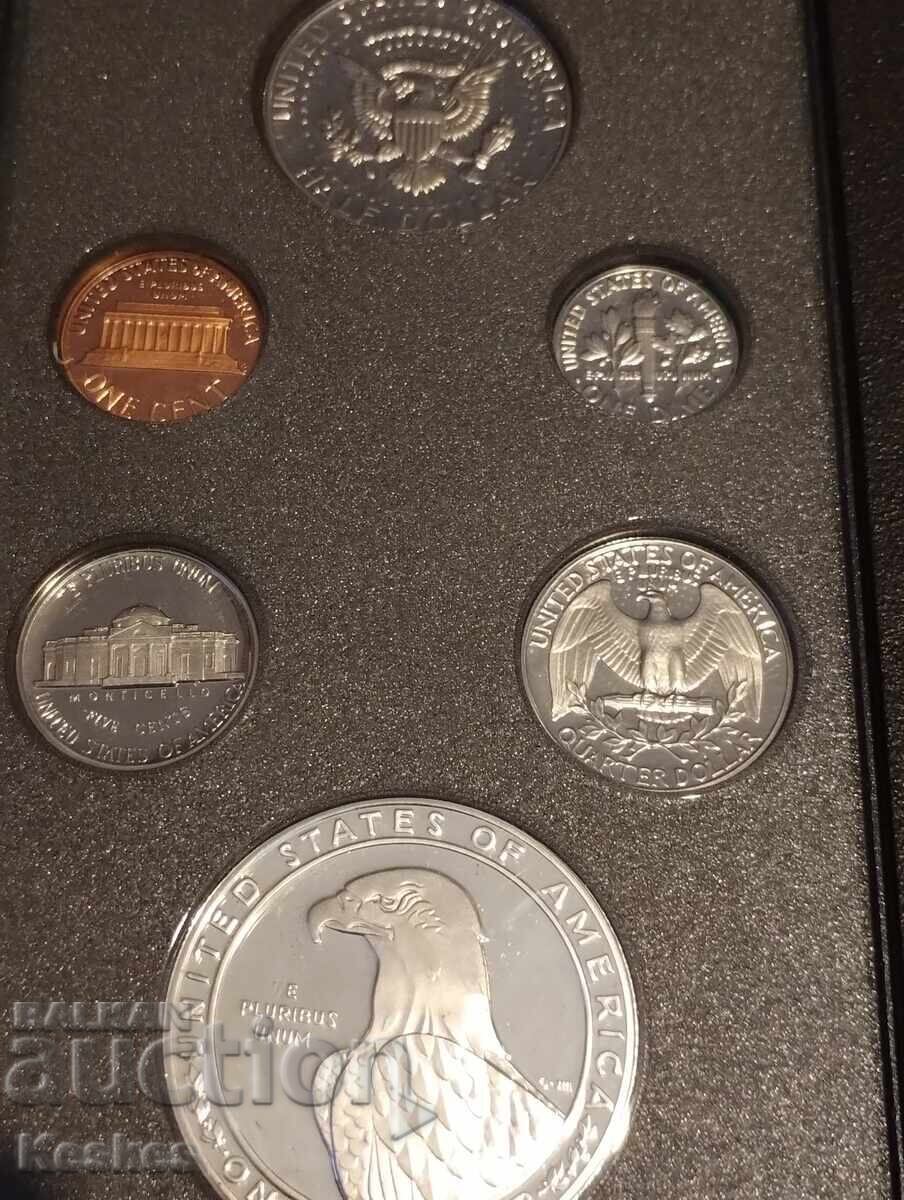 USA 1983 set matte-gloss with price € 85.00 | 166.25 BGN