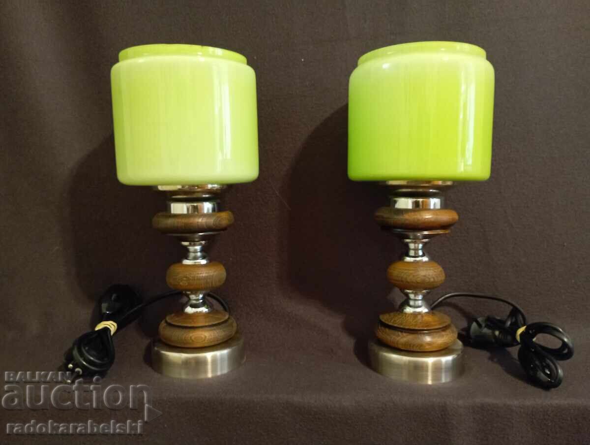Set de două lămpi cu abajururi din sticlă verde Set de două lămpi cu abajururi din sticlă verde
