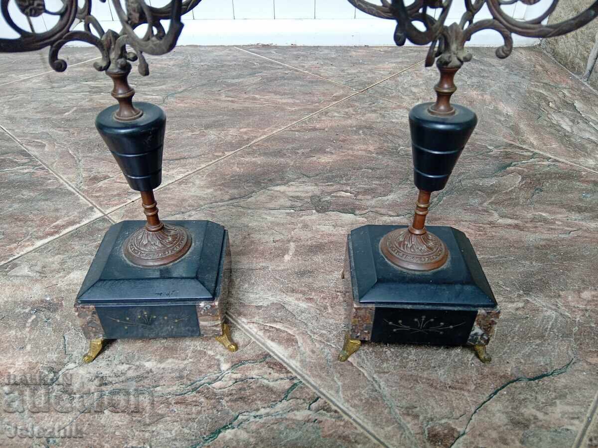 Două sfeșnice bronz/marmură Franța secolul XIX cu preț € 120.00 | 234.70 BGN