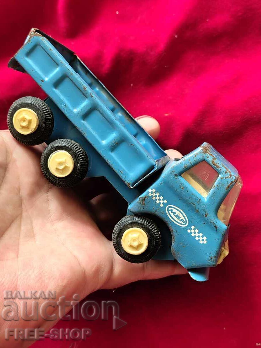 Camionetă MIR