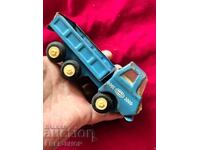 Φορτηγάκι ΜΙΡ