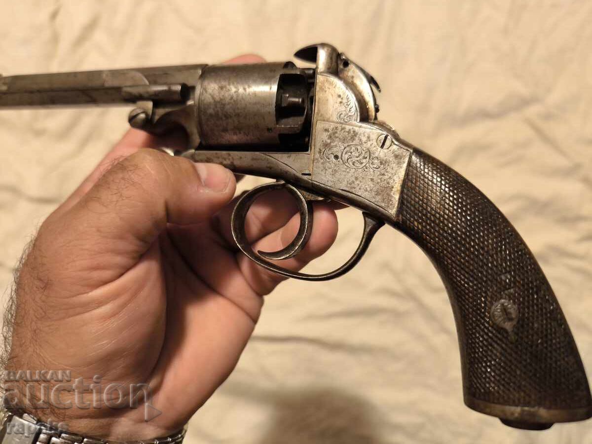 Licitație Revolver cu capsă. Armă de colecție, pistol